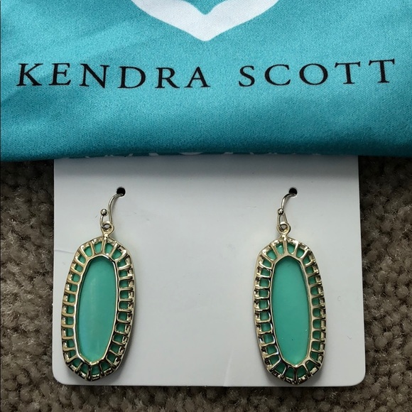 🌸KENDRA SCOTT EARRINGS🌸 - Picture 2 of 3